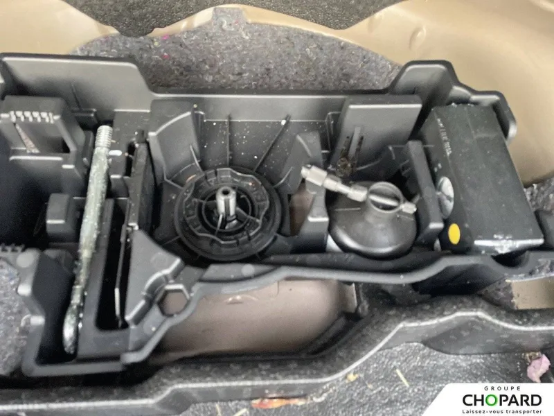 Image secondaire du véhicule 21