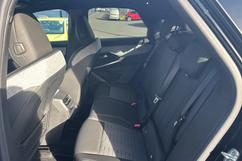 Image secondaire du véhicule 12