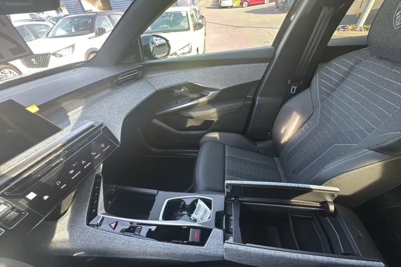 Image secondaire du véhicule 25