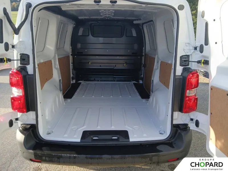 Image secondaire du véhicule 9