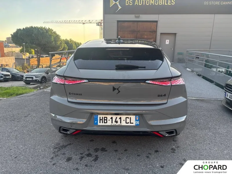 Image secondaire du véhicule 4