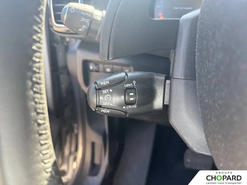 Image secondaire du véhicule 17