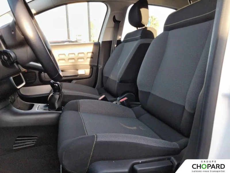 Image secondaire du véhicule 12