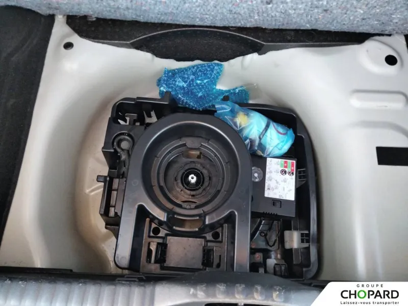 Image secondaire du véhicule 25