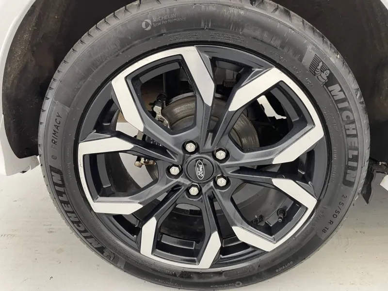 Image secondaire du véhicule 19