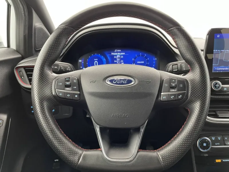 Image secondaire du véhicule 24