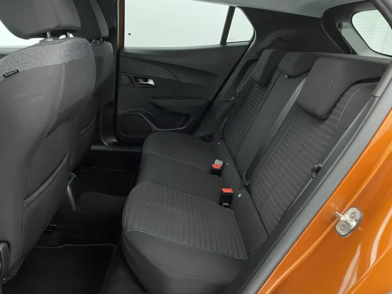 Image secondaire du véhicule 44