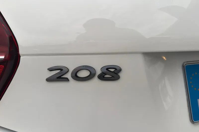 Image secondaire du véhicule 12