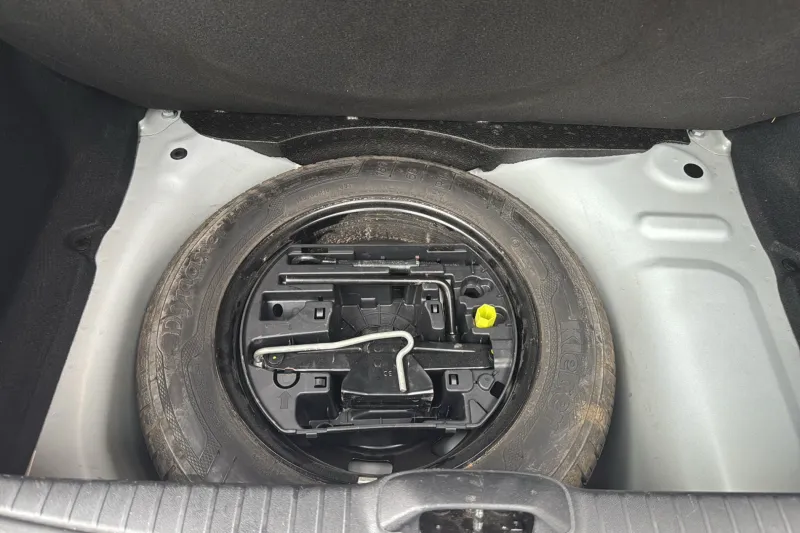 Image secondaire du véhicule 14