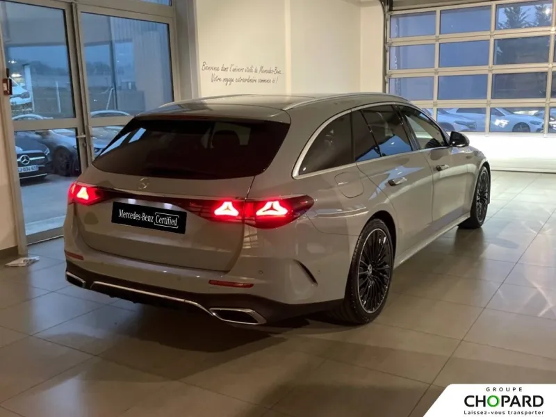 Image secondaire du véhicule 30