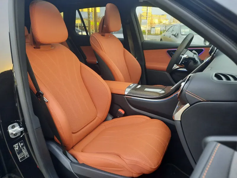 Image secondaire du véhicule 9