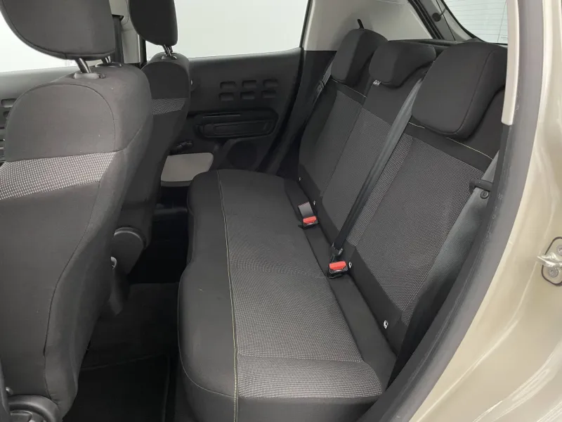 Image secondaire du véhicule 16