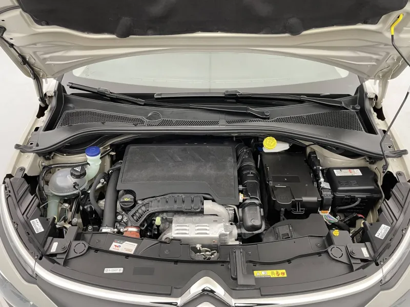 Image secondaire du véhicule 22