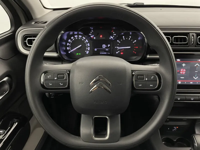 Image secondaire du véhicule 24