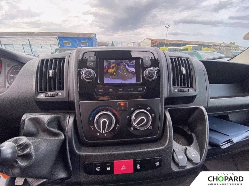 Image secondaire du véhicule 14