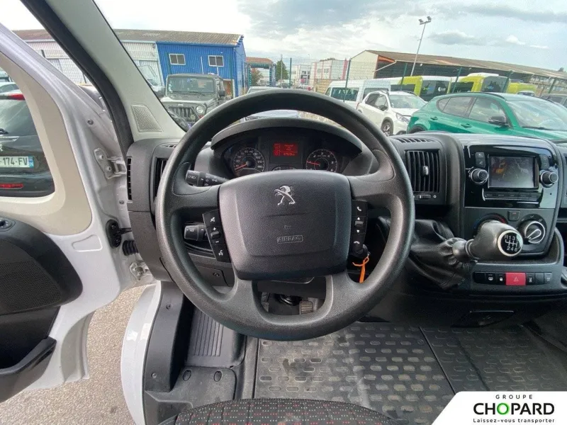 Image secondaire du véhicule 18