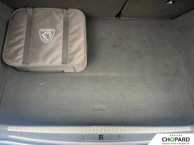 Image secondaire du véhicule 9