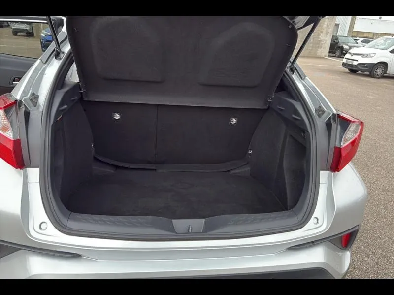 Image secondaire du véhicule 10