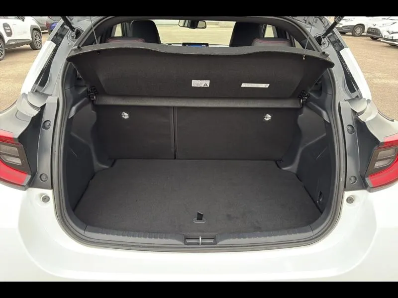 Image secondaire du véhicule 10