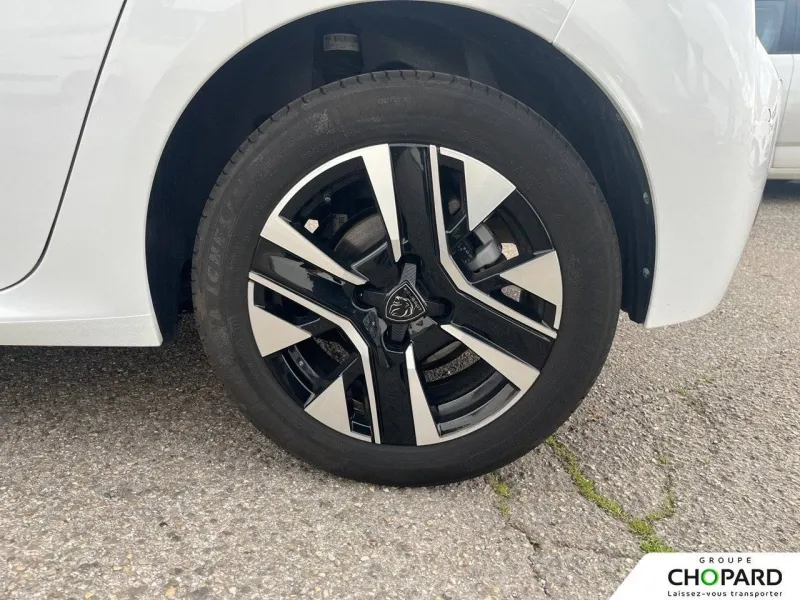 Image secondaire du véhicule 12