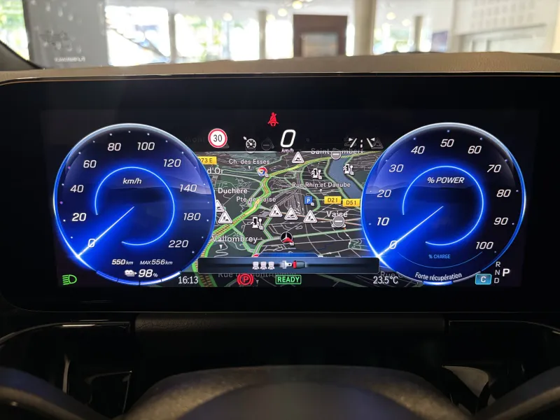 Image secondaire du véhicule 9