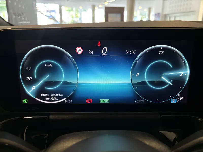 Image secondaire du véhicule 12