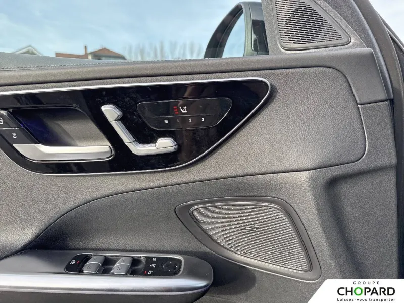 Image secondaire du véhicule 24