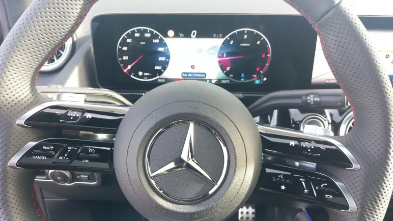 Image secondaire du véhicule 18