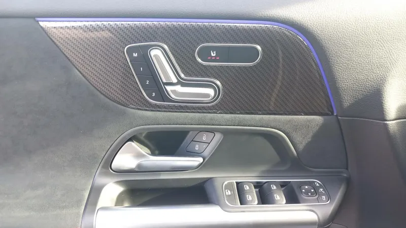 Image secondaire du véhicule 22