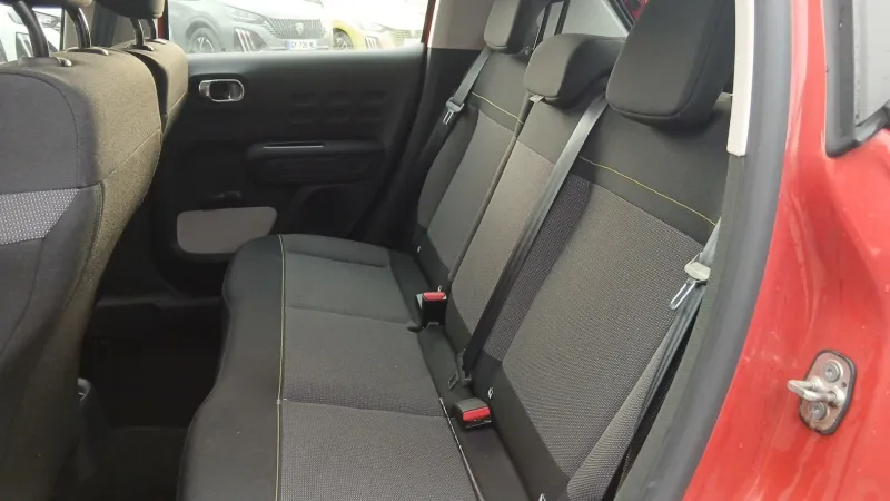 Image secondaire du véhicule 11