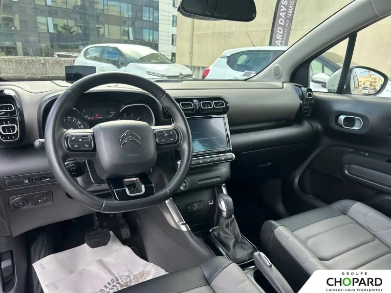 Image secondaire du véhicule 11