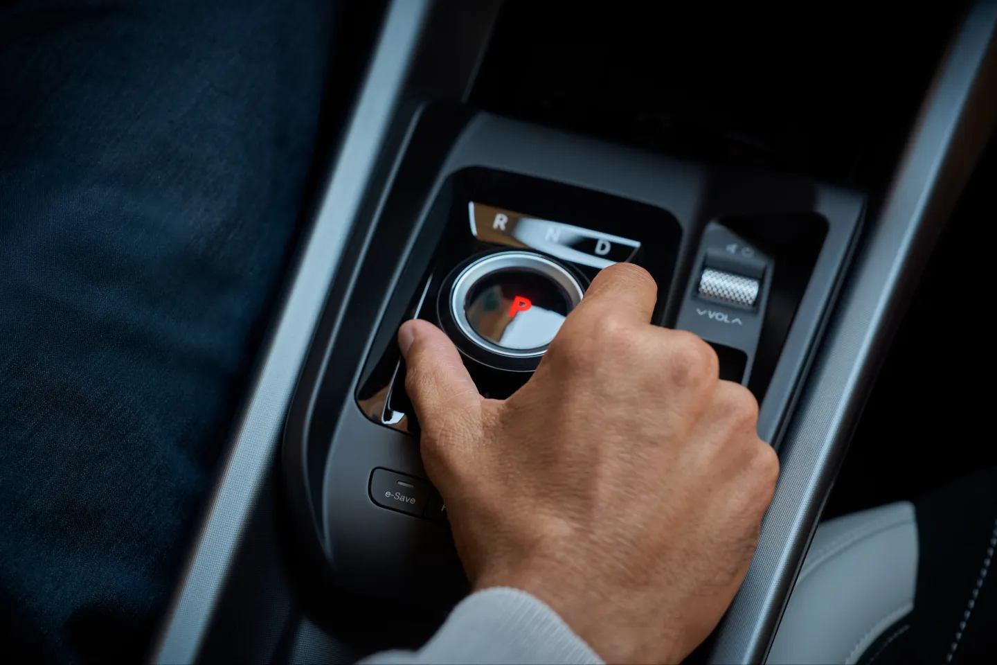 Alfa Romeo Tonale : Bouton DNA