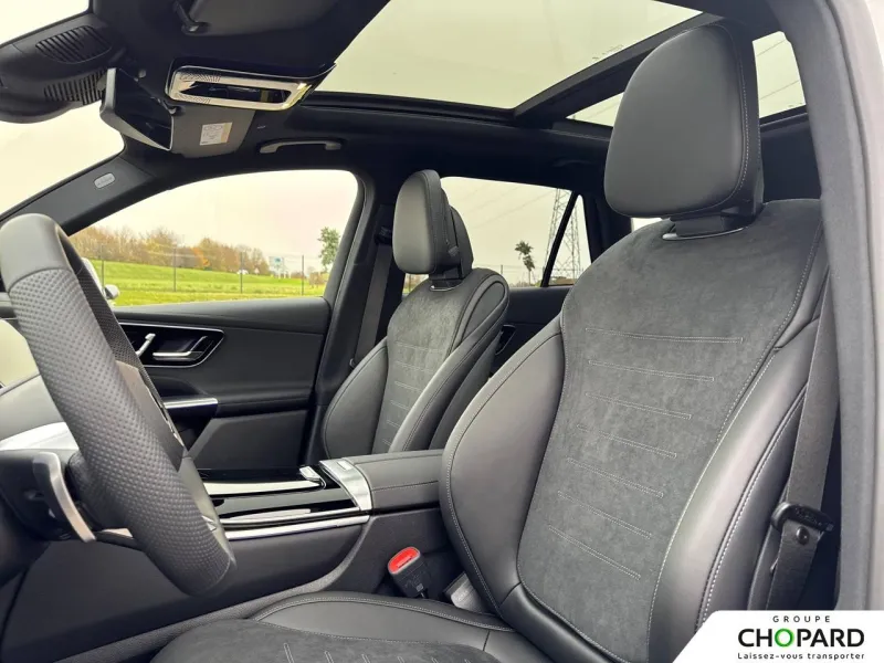 Image secondaire du véhicule 12