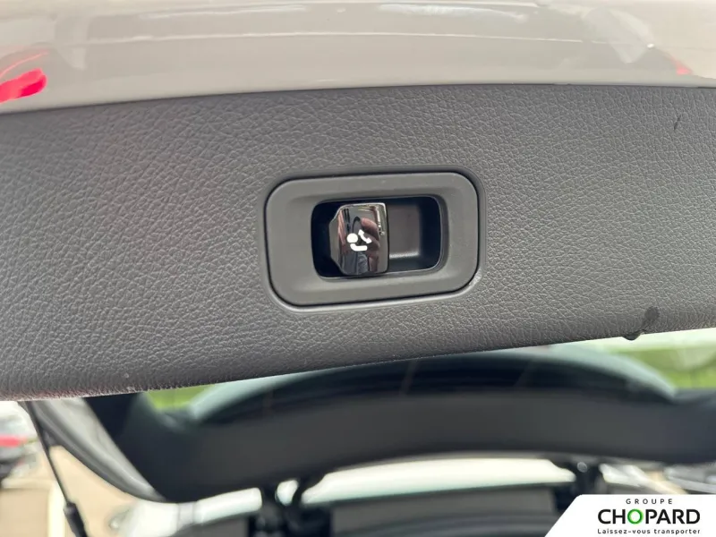 Image secondaire du véhicule 22