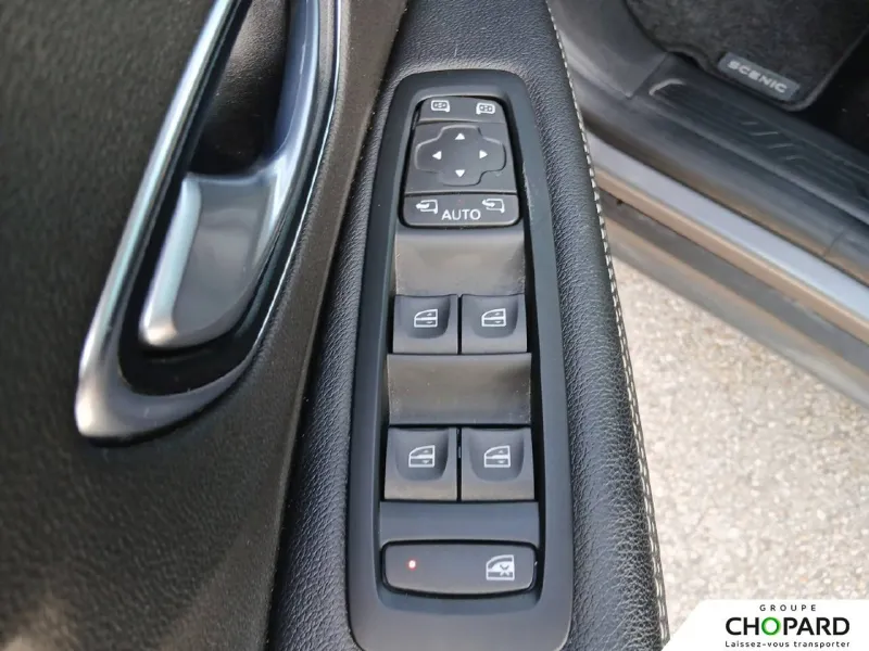 Image secondaire du véhicule 3