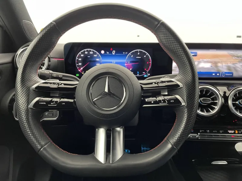 Image secondaire du véhicule 24