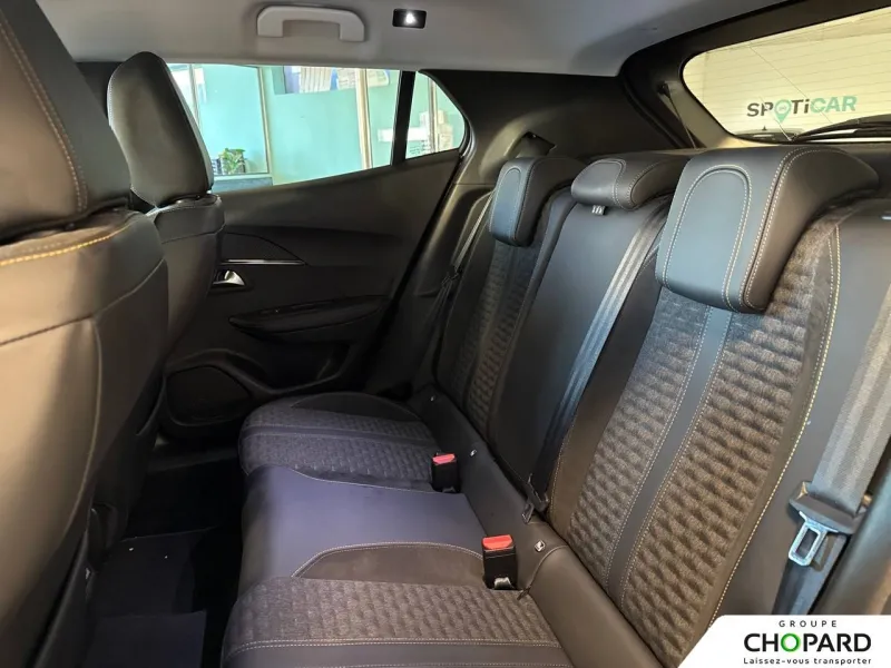 Image secondaire du véhicule 12