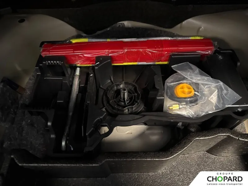 Image secondaire du véhicule 24