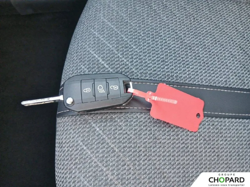 Image secondaire du véhicule 15