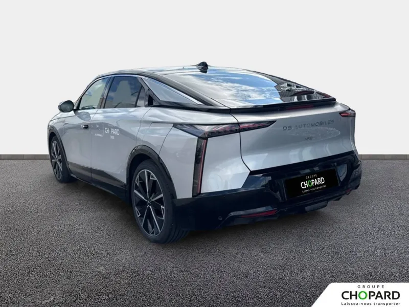 Image secondaire du véhicule 8