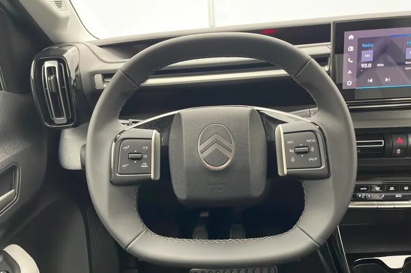 Image secondaire du véhicule 12