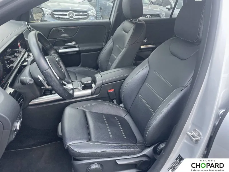 Image secondaire du véhicule 12