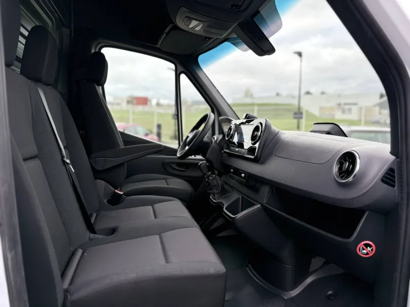 Image secondaire du véhicule 9