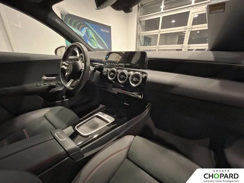 Image secondaire du véhicule 14