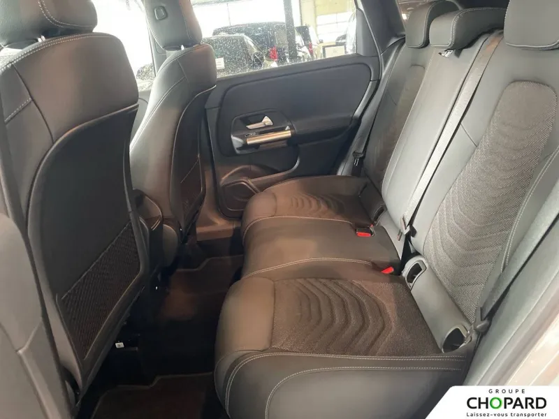 Image secondaire du véhicule 19