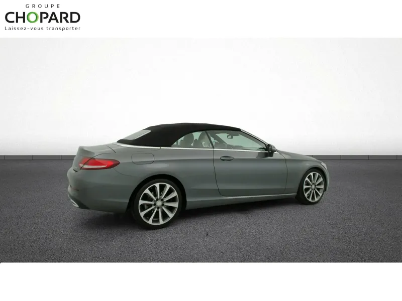 Image secondaire du véhicule 10