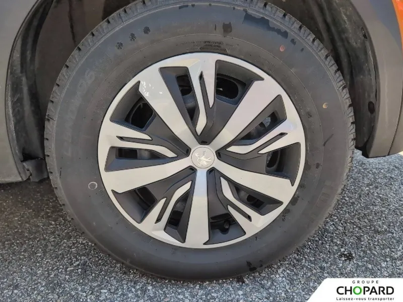 Image secondaire du véhicule 12