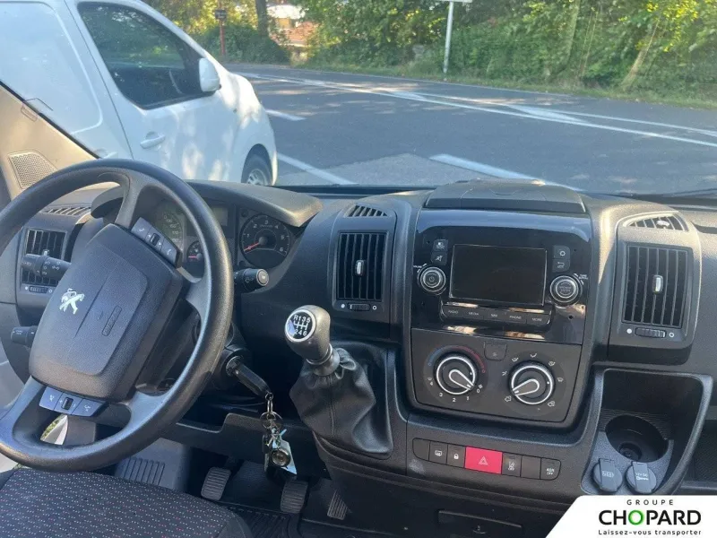 Image secondaire du véhicule 9