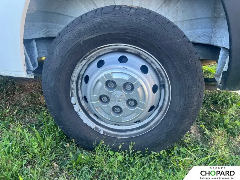 Image secondaire du véhicule 12