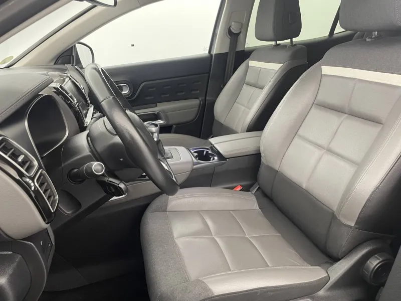 Image secondaire du véhicule 51